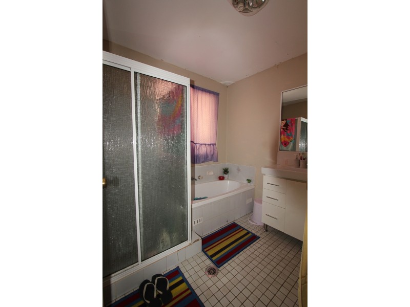 15/225 Harrow Road, Glenfield NSW 2167