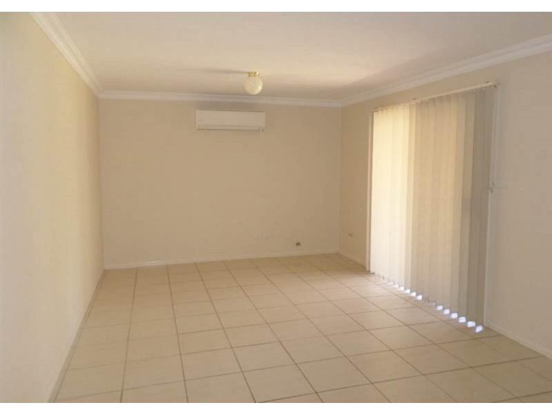 8 Arras Place, Prestons NSW 2170