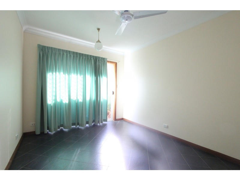 2/55 Leacocks Lane, Casula NSW 2170