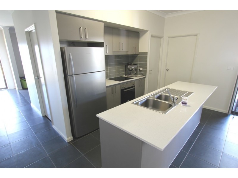 3 Carden Street, Oran Park NSW 2570