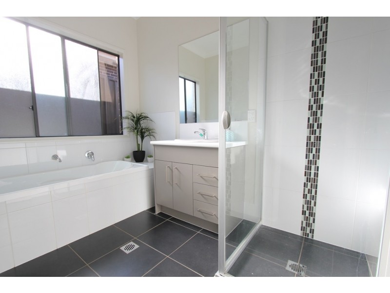 3 Carden Street, Oran Park NSW 2570