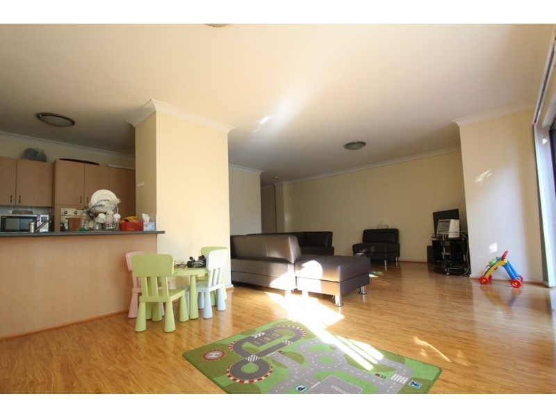 7/69 Bathurst Street, Liverpool NSW 2170