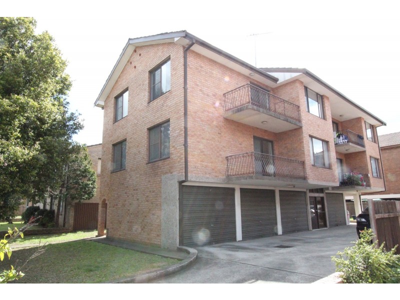 2/65 Memorial Avenue, Liverpool NSW 2170