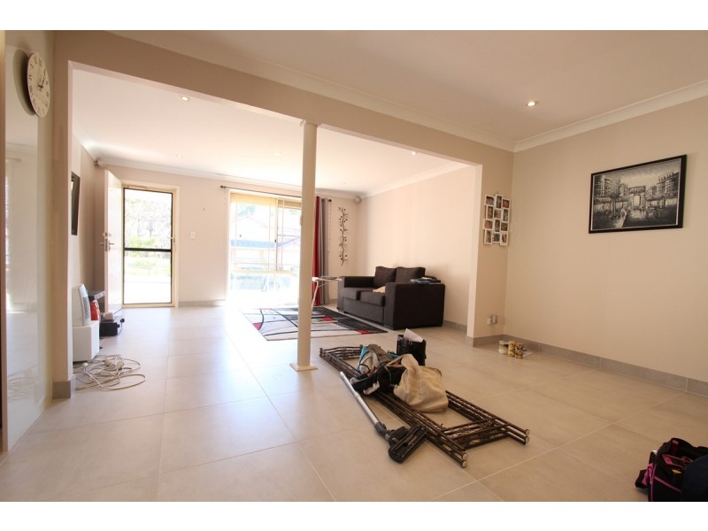 18B Lorikeet Avenue, Green Valley NSW 2168