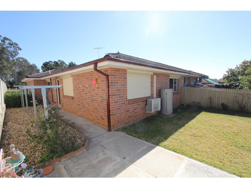 18B Lorikeet Avenue, Green Valley NSW 2168