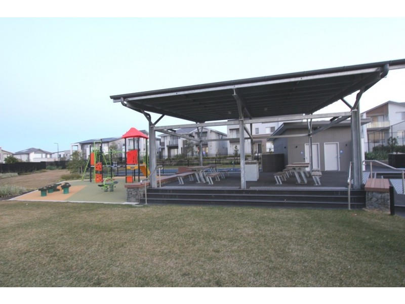 18 Greenview Drive, Moorebank NSW 2170