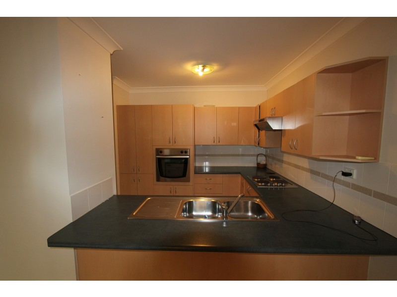 8/69 Bathurst Street, Liverpool NSW 2170