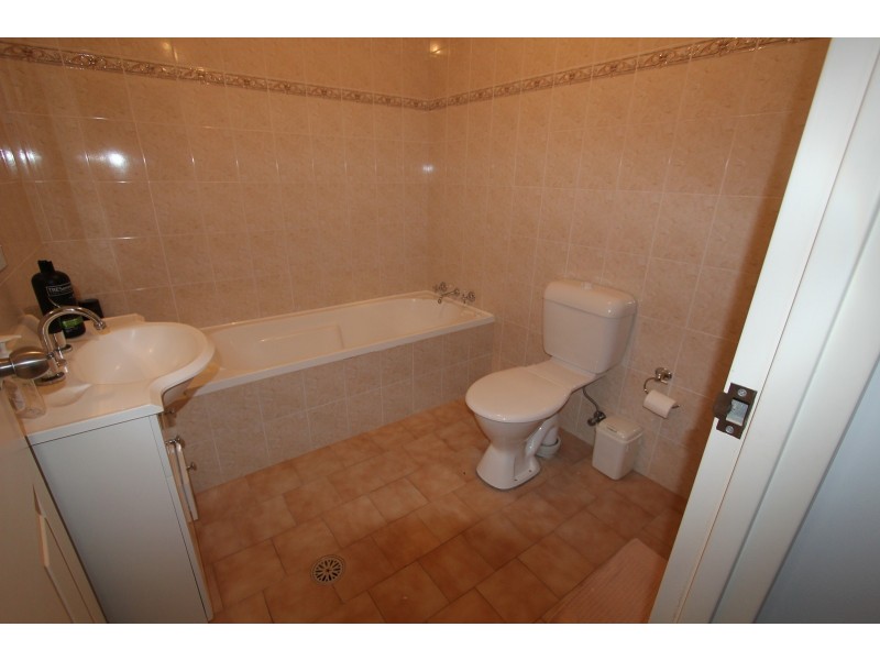 8/69 Bathurst Street, Liverpool NSW 2170