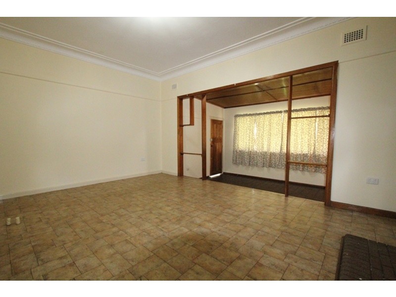 13 Northumberland Street, Liverpool NSW 2170