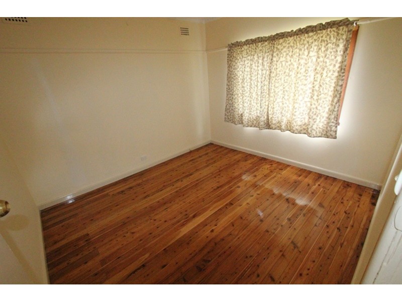 13 Northumberland Street, Liverpool NSW 2170