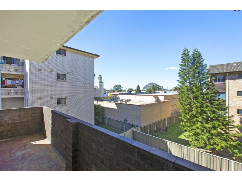 9/30 Goulburn Street, Liverpool NSW 2170
