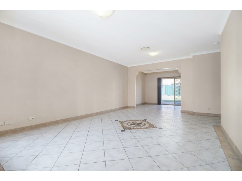 120 Graham Ave, Lurnea NSW 2170