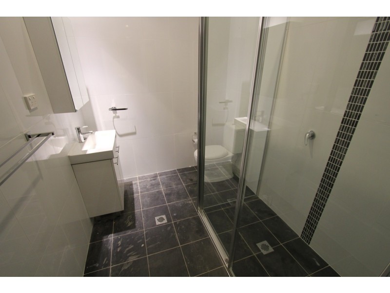 1 Fitzpatrick Crescent, Casula NSW 2170