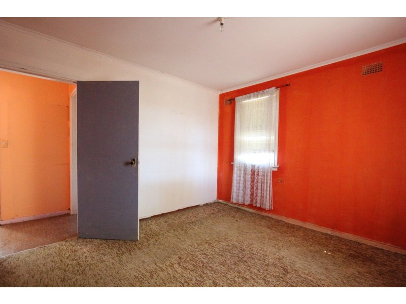 16 Gallop Street, Warwick Farm NSW 2170