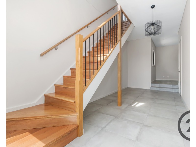 8 Crammond Boulevarde, Caringbah NSW 2229