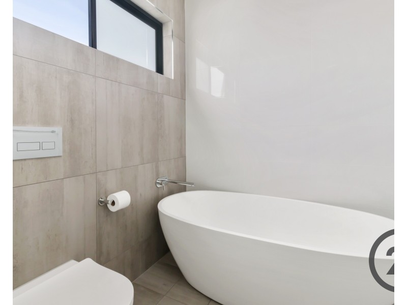 8 Crammond Boulevarde, Caringbah NSW 2229