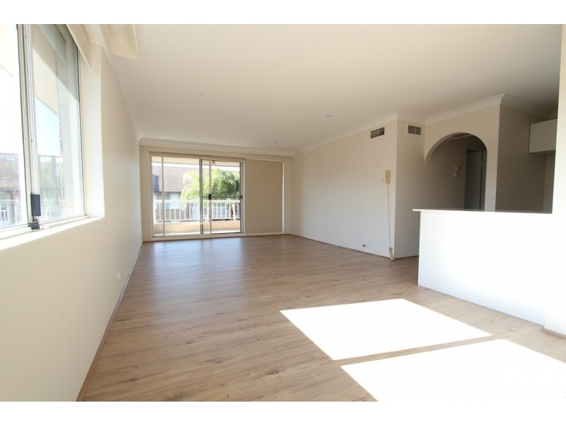 24/7 Mead Drive, Chipping Norton NSW 2170