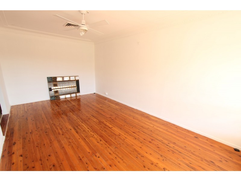 4 Coxs Avenue, Liverpool NSW 2170