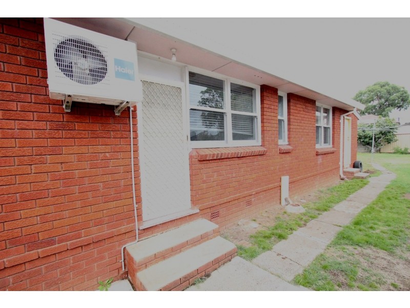 2/138 Hoxton Park Road, Liverpool NSW 2170