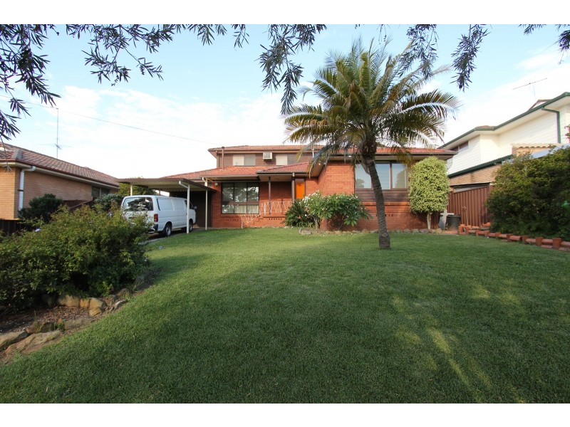 17 Tallawood Avenue, Casula NSW 2170