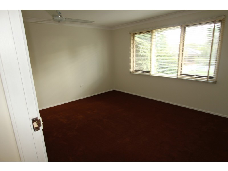 17 Tallawood Avenue, Casula NSW 2170