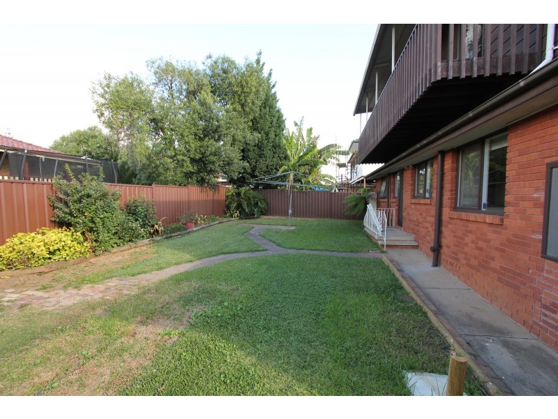 17 Tallawood Avenue, Casula NSW 2170