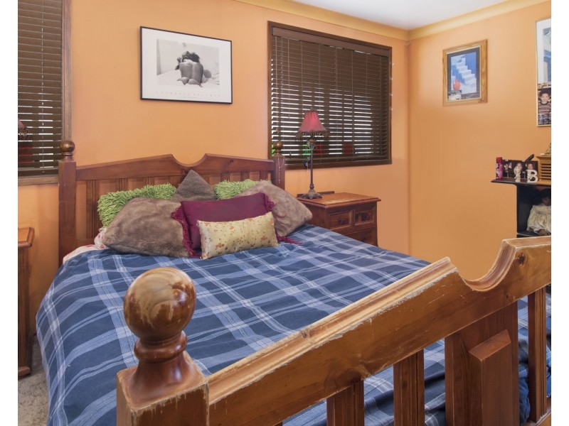 1 Carina Ave, Hinchinbrook NSW 2168