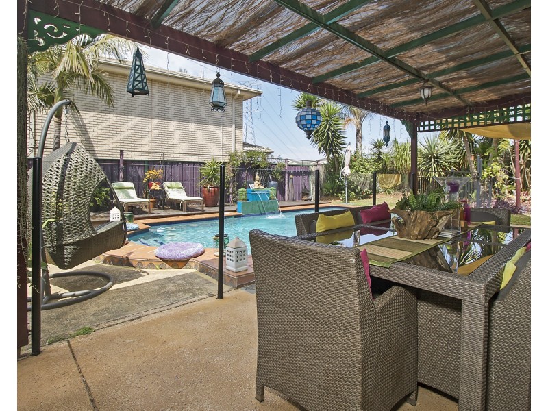 1 Carina Ave, Hinchinbrook NSW 2168