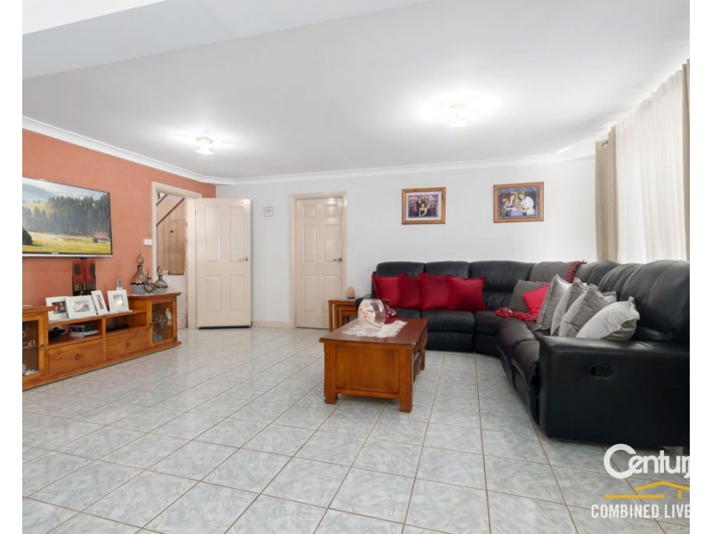 30 Twenty Second Ave, West Hoxton NSW 2171