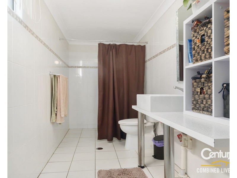 30 Twenty Second Ave, West Hoxton NSW 2171