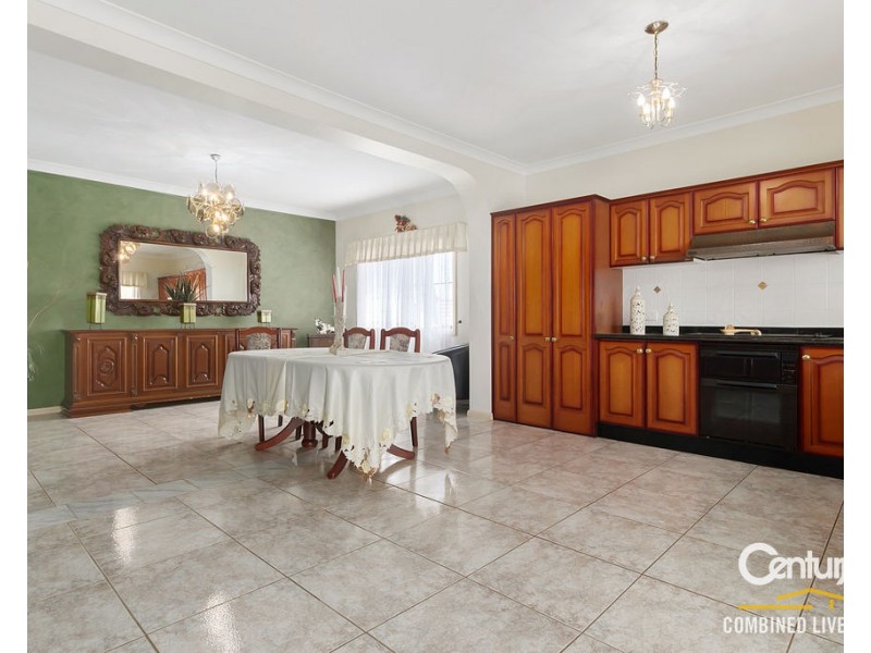 30 Twenty Second Ave, West Hoxton NSW 2171