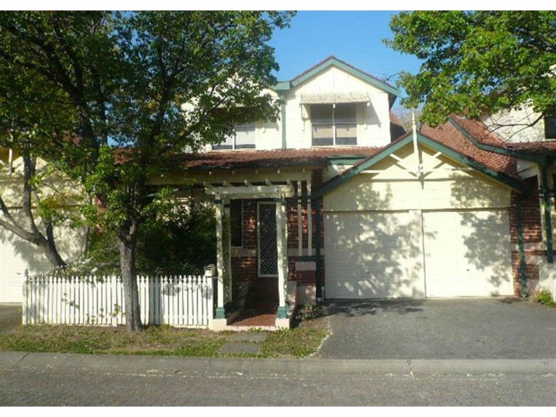 5 Linifolia Mews, Wattle Grove NSW 2173