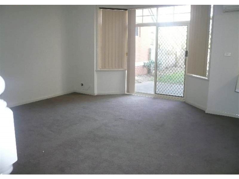 5 Linifolia Mews, Wattle Grove NSW 2173