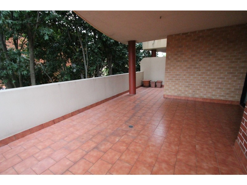 4/69 Bathurst Street, Liverpool NSW 2170