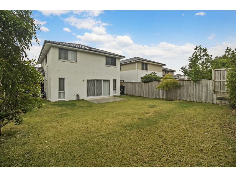 6 Brothers Lane, Glenfield NSW 2167