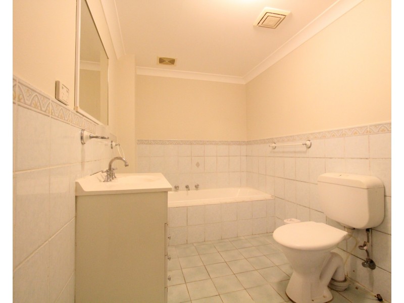 3/33 Bathurst Street, Liverpool NSW 2170