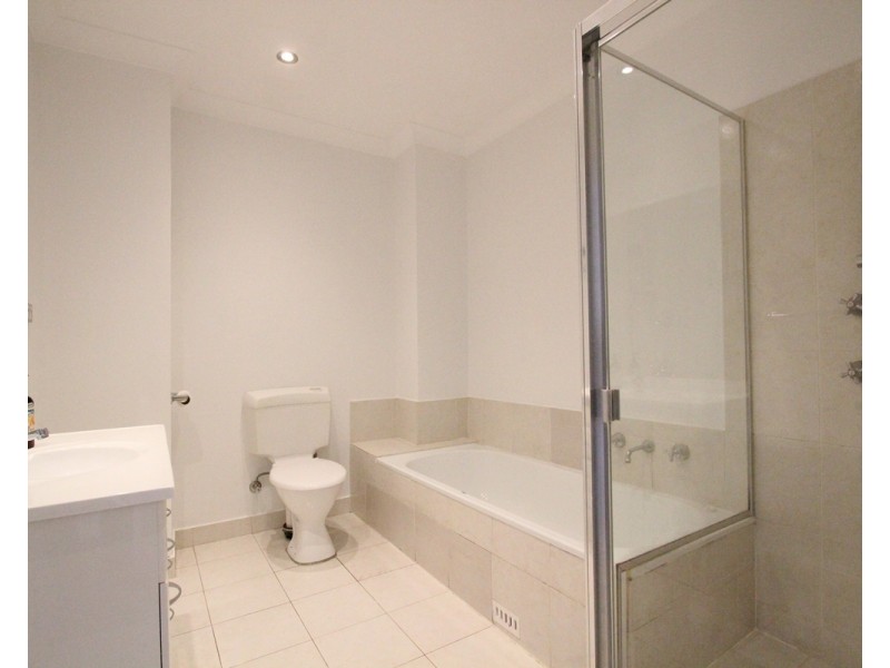 65/1 Riverpark Drive, Liverpool NSW 2170