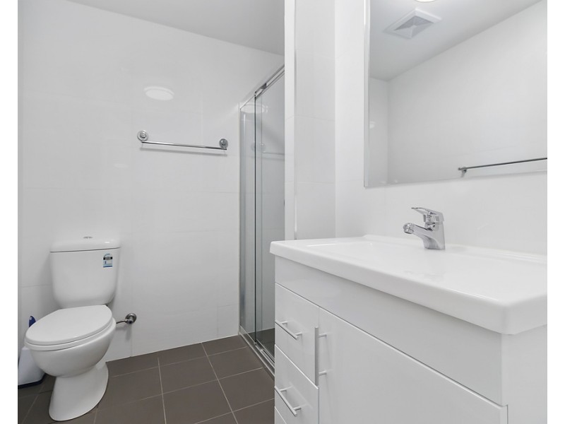 4/69 Elizabeth Drive, Liverpool NSW 2170