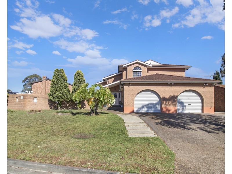 10 Randwick Close, Casula NSW 2170