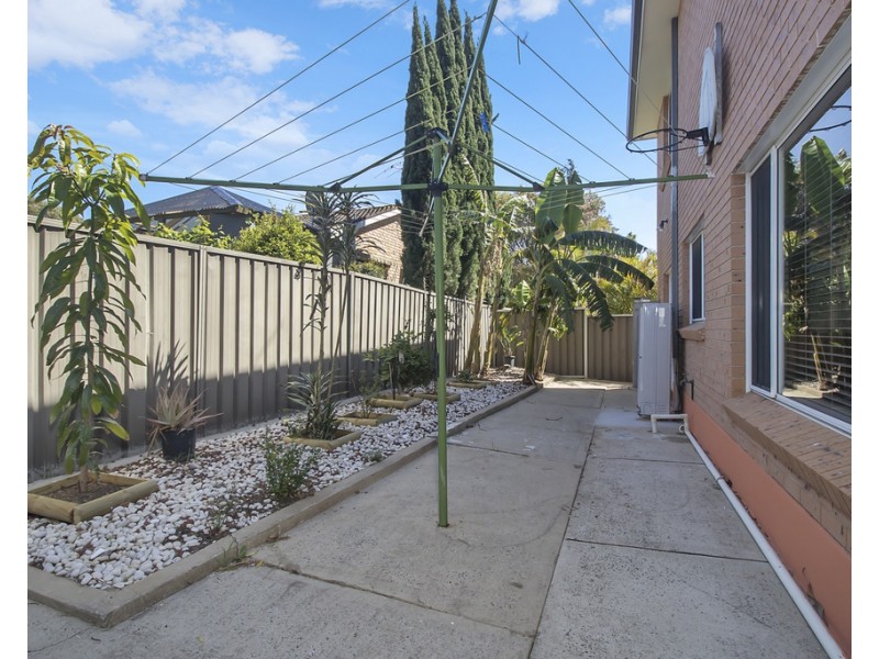 10 Randwick Close, Casula NSW 2170