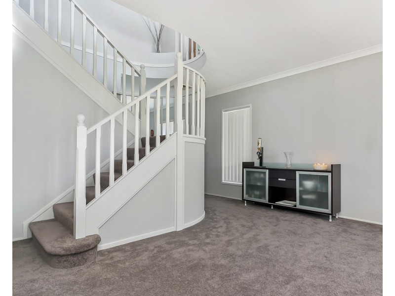 10 Kentia Place, Alfords Point NSW 2234