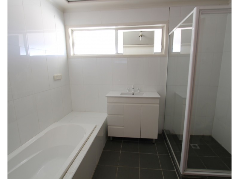 16 Wynyard Avenue, Rossmore NSW 2557