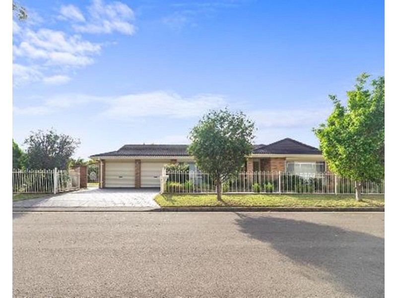 27 Doncaster Avenue, Casula NSW 2170