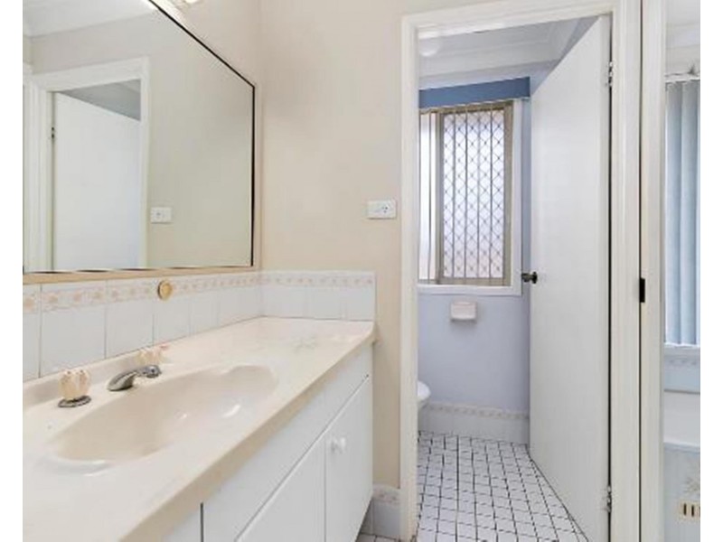 27 Doncaster Avenue, Casula NSW 2170