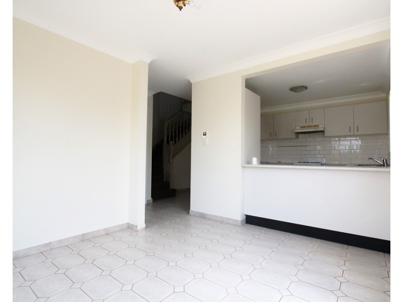 3B Eva Avenue, Hinchinbrook NSW 2168