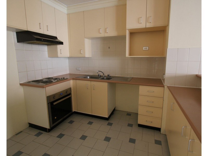 14/4 Riverpark Drive, Liverpool NSW 2170