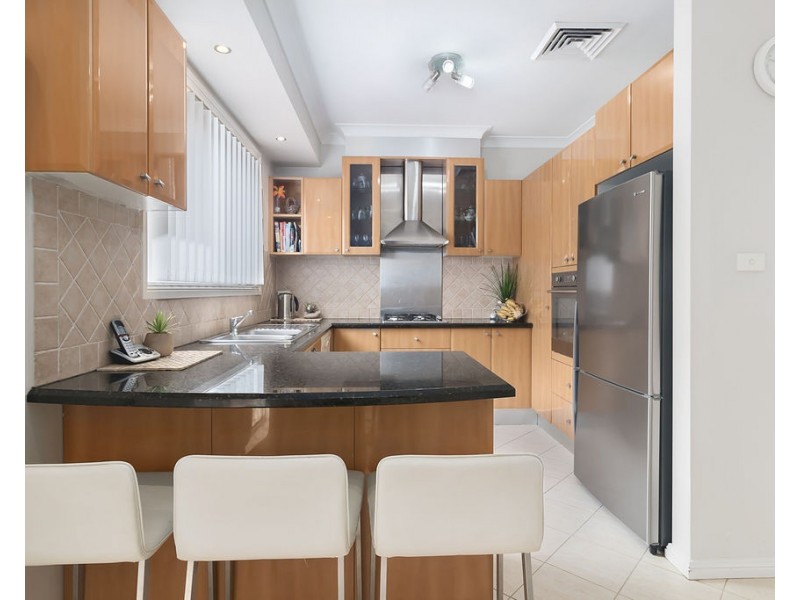 1 Campi Court, Prestons NSW 2170