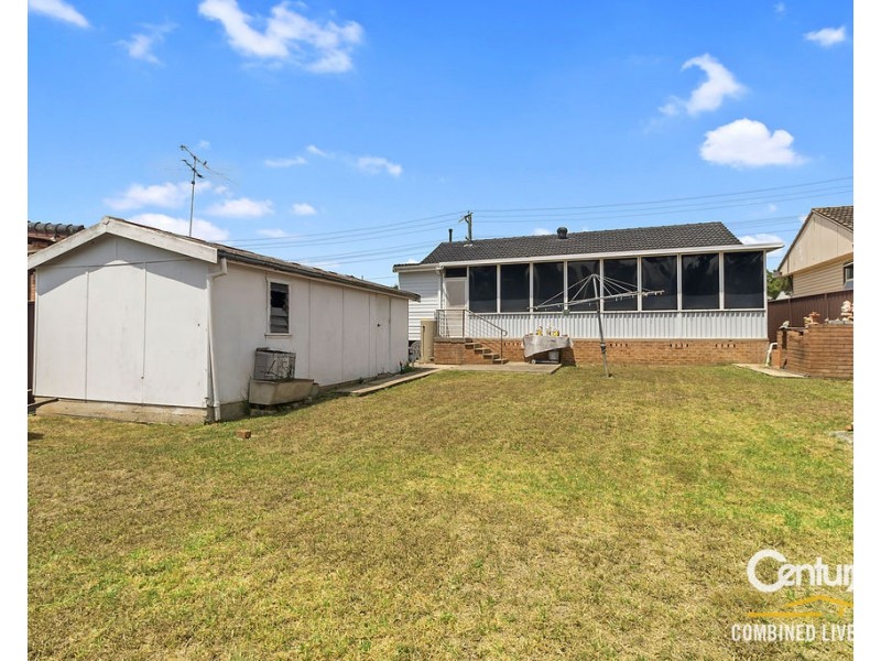 9 Amalfi Street, Lurnea NSW 2170