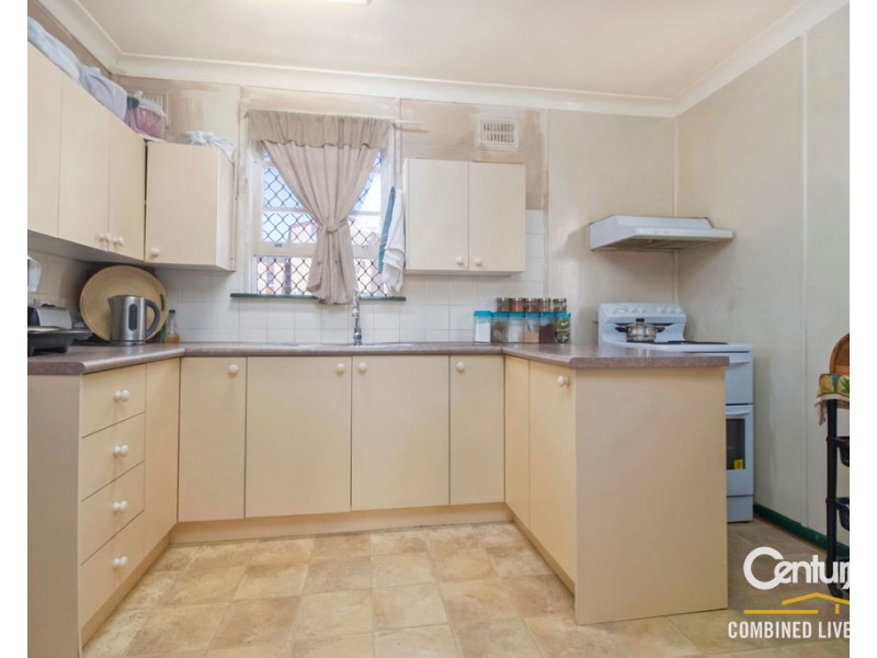 4 Karoola Street, Busby NSW 2168