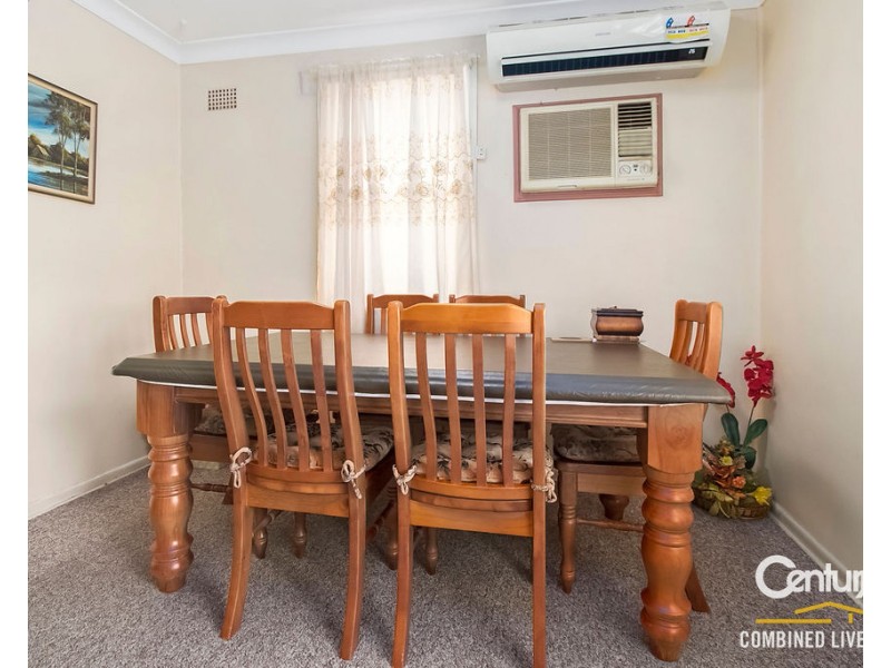 4 Karoola Street, Busby NSW 2168